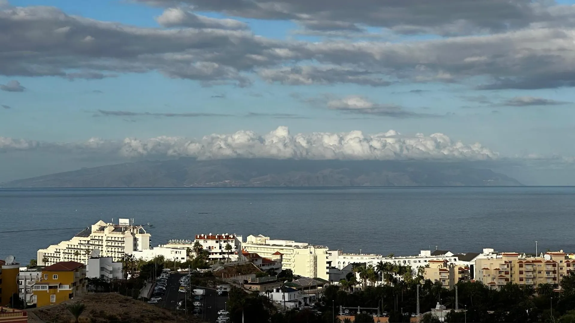 Costa Adeje - Amazing Ocean And Teide View - Fast Wifi, Air Con 아파트 스페인